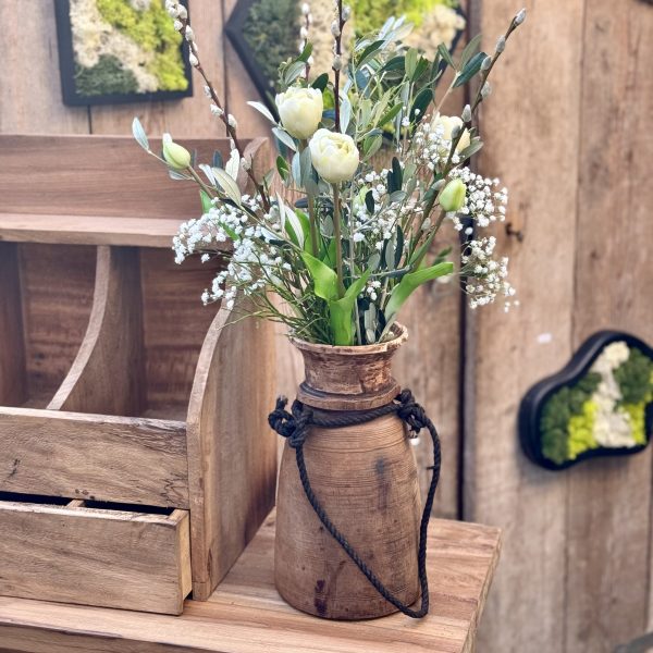 Complete set / houten vaas / tulpen + groen