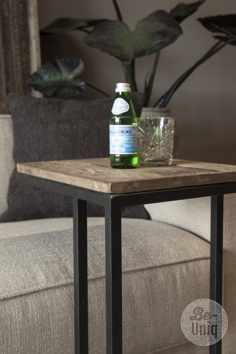 Be UNIQ bijzettafel / Laptop tafeltje stoer hout