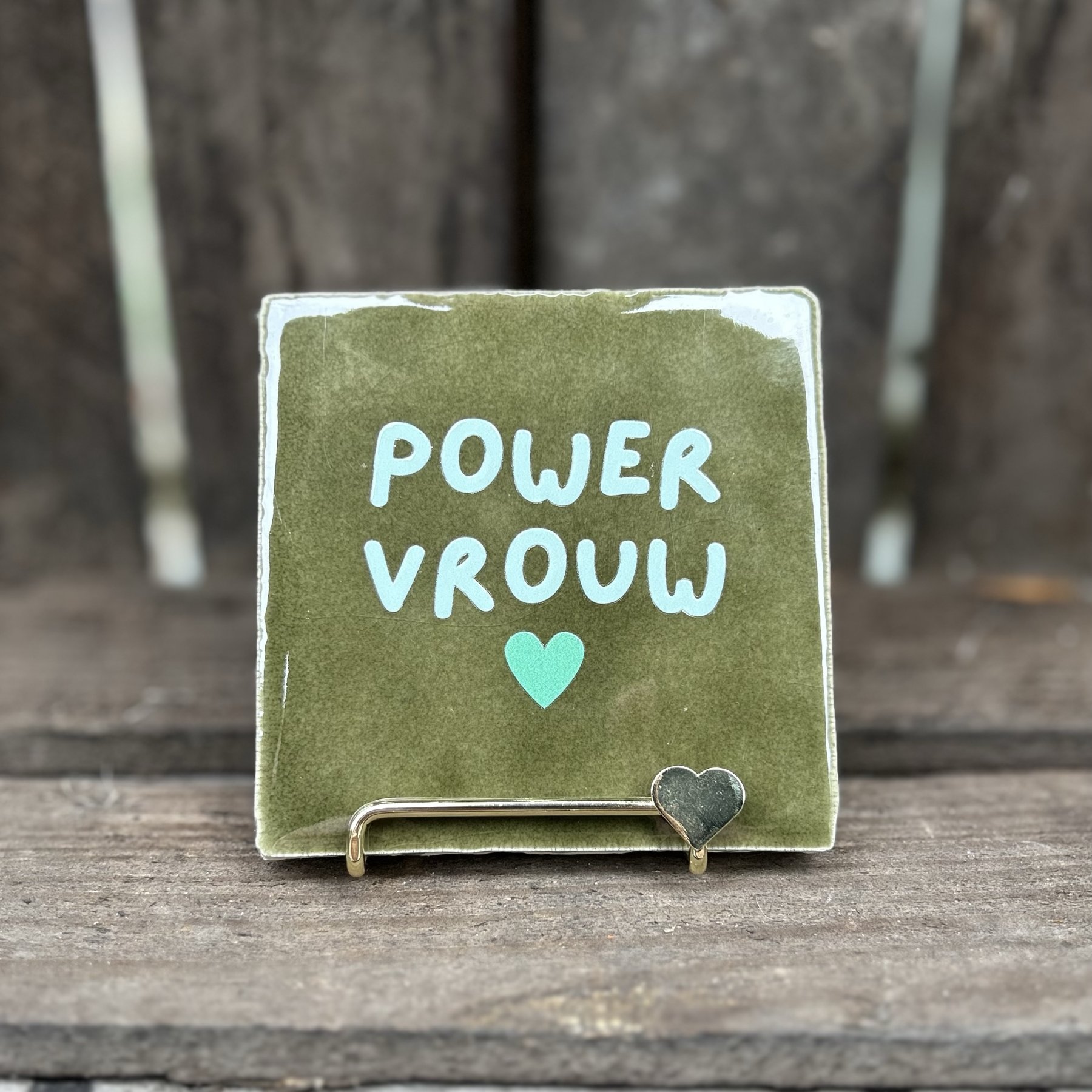 Tegeltje Power vrouw