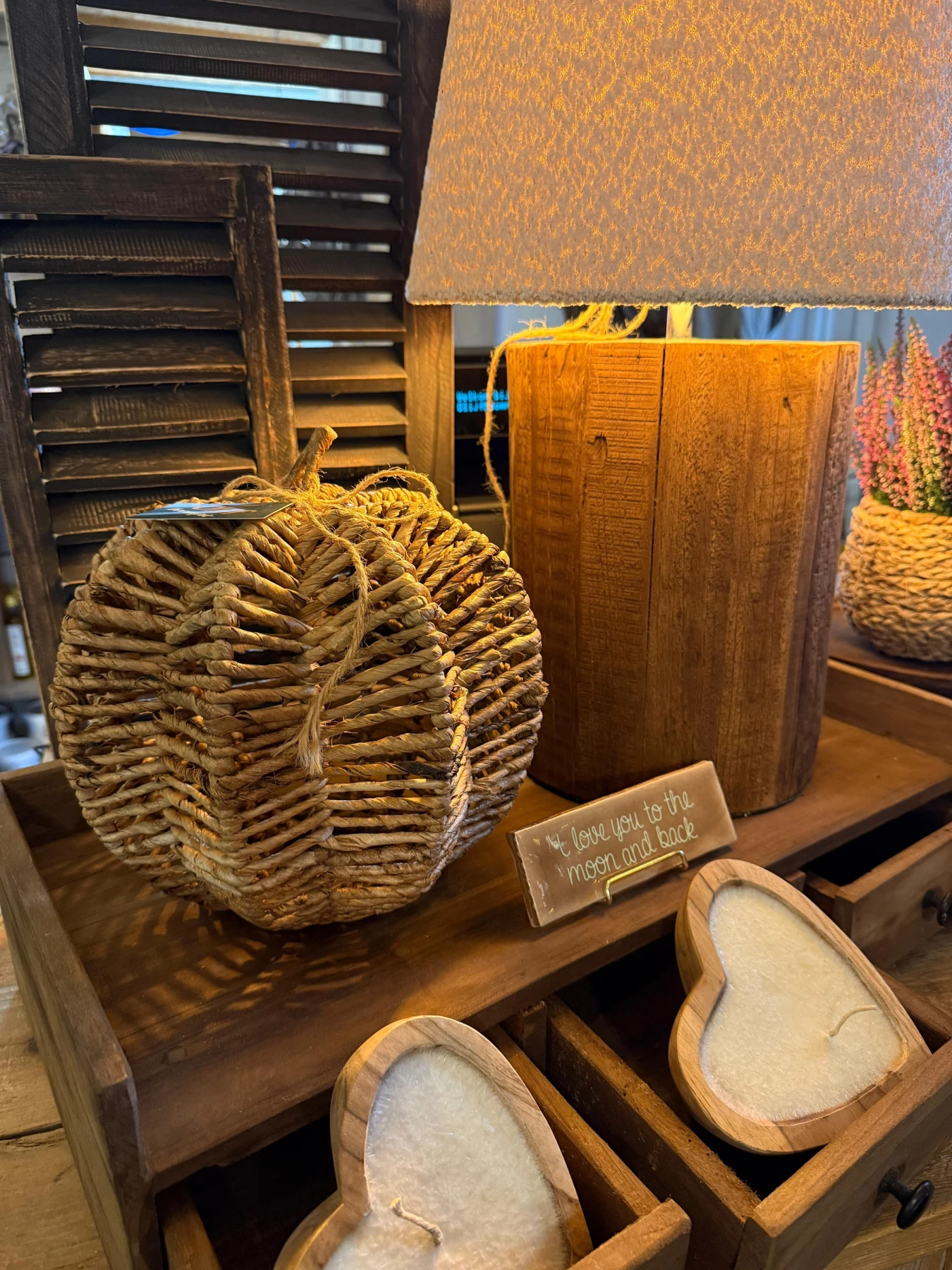 Handgemaakte Bali Pompoen 25cm - Afbeelding 2