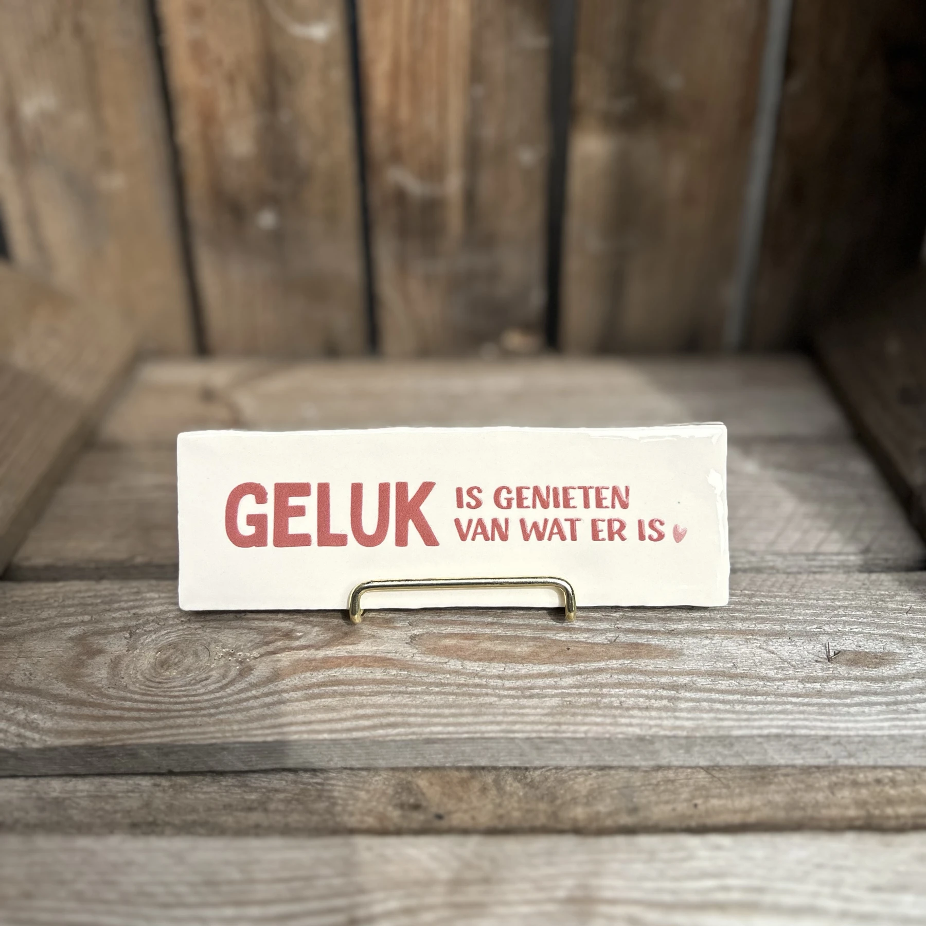 Geluk is genieten van wat er is (Langwerpig tegeltje)